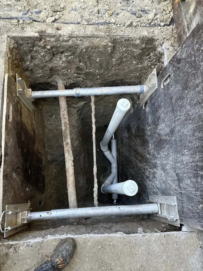 Experienced plumber completing Gas Line Repair work in Rendon